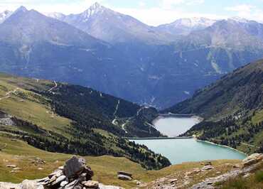 Plan d'Aval et Plan d'Amont, lacs de barrages à Aussois