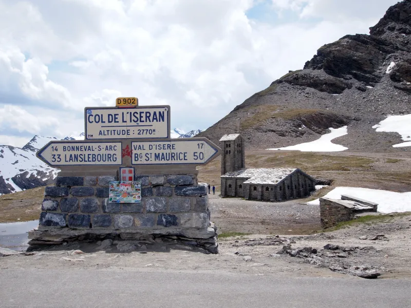 El Col de l'Iseran y la Capilla Notre-Dame-de-Toute-Prudence