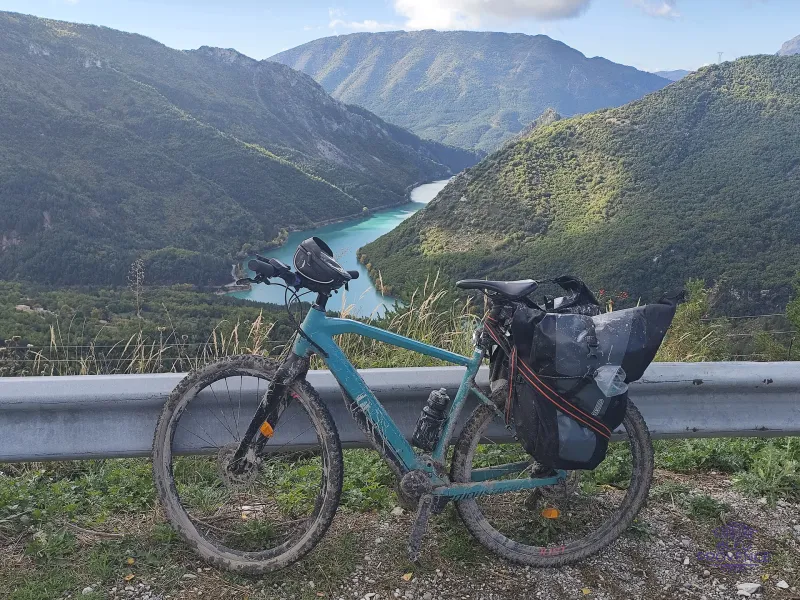 Vista de la presa de Chaudanne