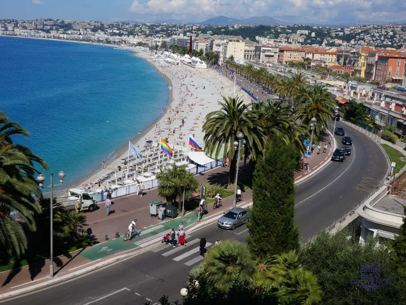 El Paseo de los Ingleses desde la Torre Bellanda en Niza