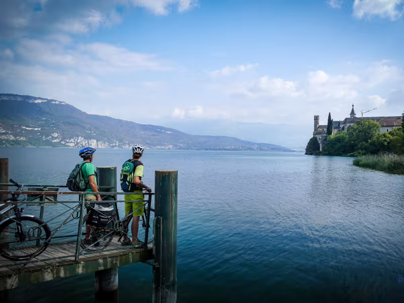 Lago de Bourget y Abadía de Hautecombe