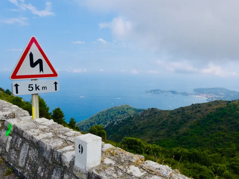 La Haute Corniche con vistas al Mediterráneo