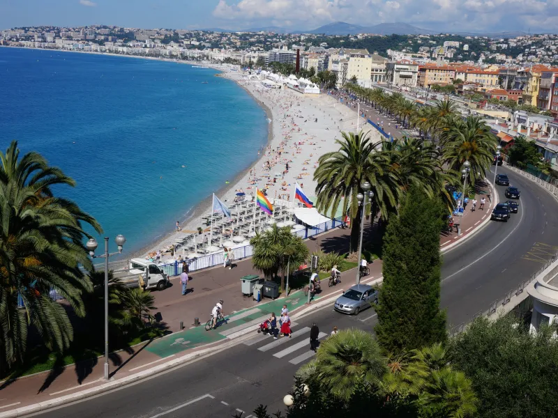 El Paseo de los Ingleses desde la Torre Bellanda en Niza