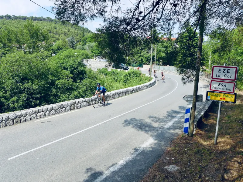 El barrio de Col d'Èze, entre Menton y Niza