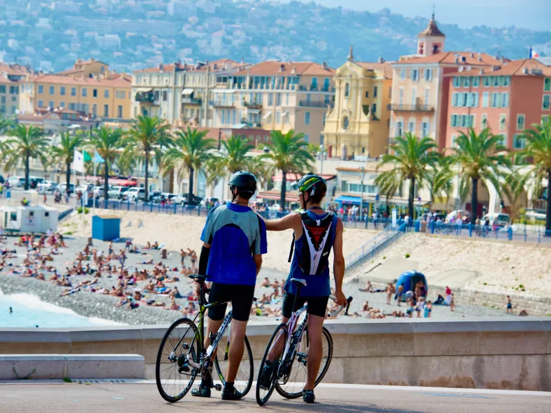 Niza, sus playas, su Promenade des Anglais, el final del viaje