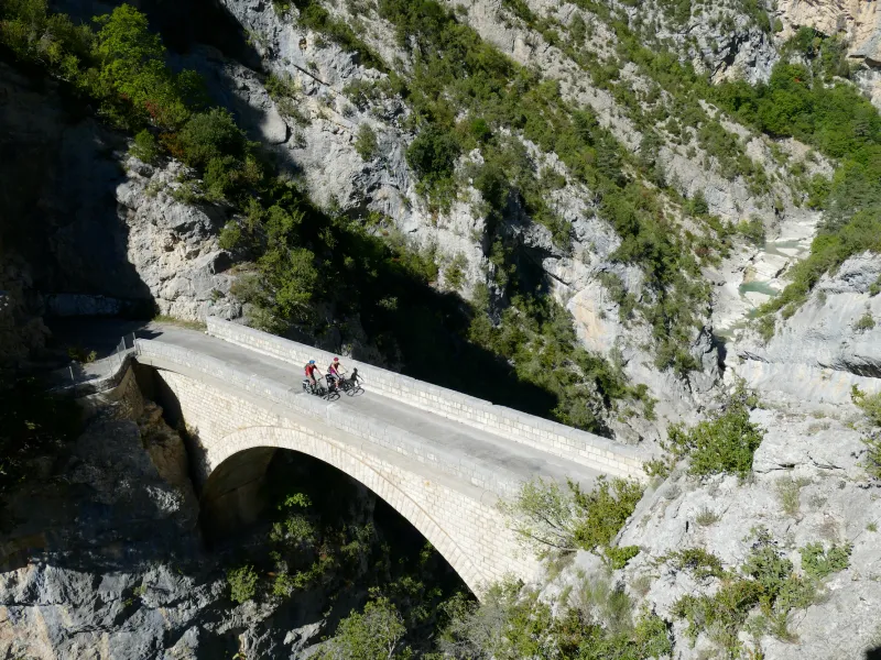 Puente sobre la Clue d'Aiglun