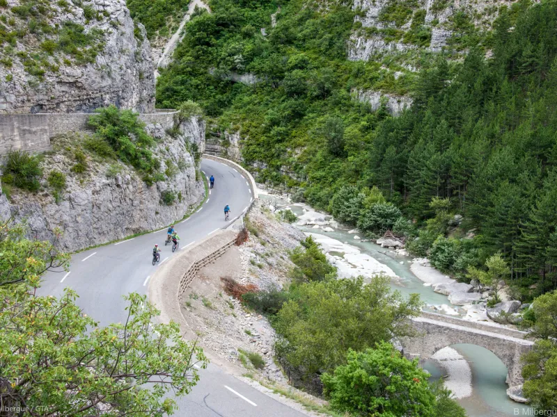 Puente romano en las Gargantas de la Méouge
