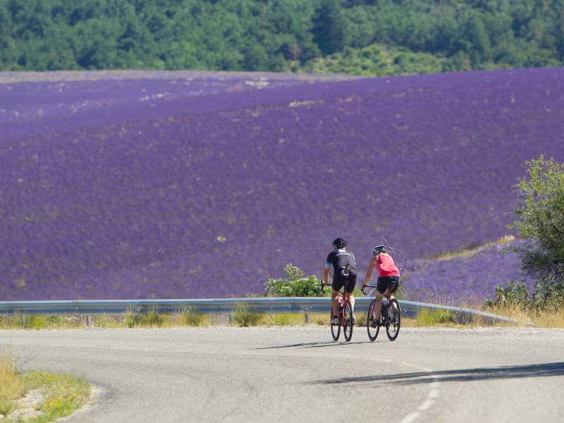 Ciclistas en las Baronnies