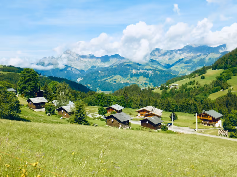 Hacia el Col des Saisies desde el Val d'Arly