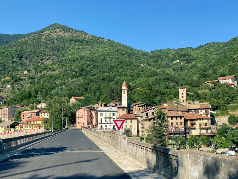 Pueblo del valle de Tinée