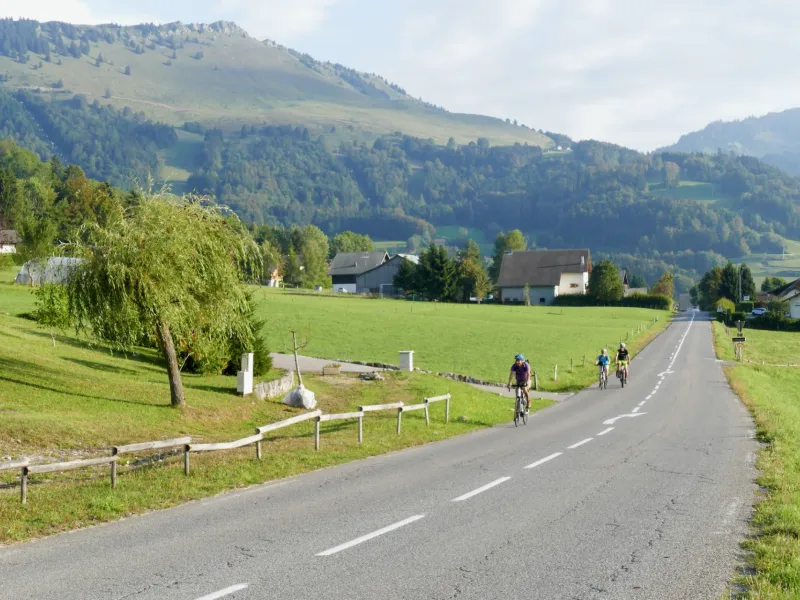 En bicicleta por las carreteras del Chablais