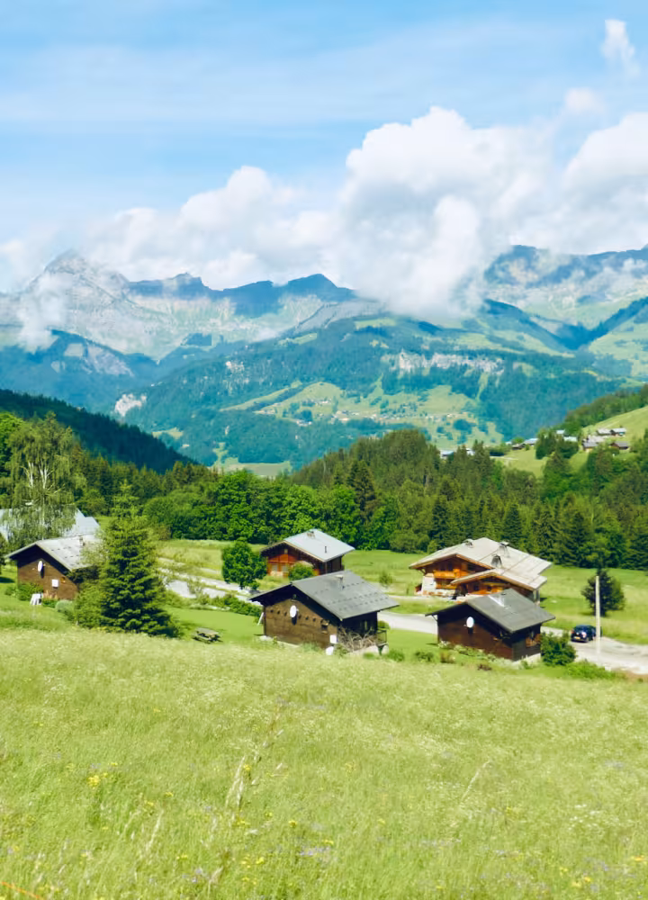 Hacia el Col des Saisies desde el Val d'Arly