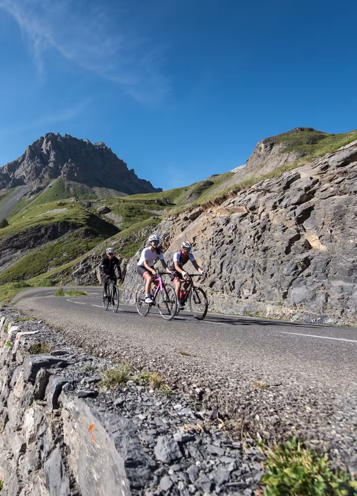 Pasos del Galibier y del Telegraphe cerca de Valloire