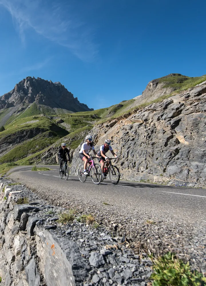 Pasos del Galibier y del Telegraphe cerca de Valloire