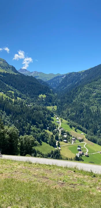 Areches y Valle hacia Saint Guerin