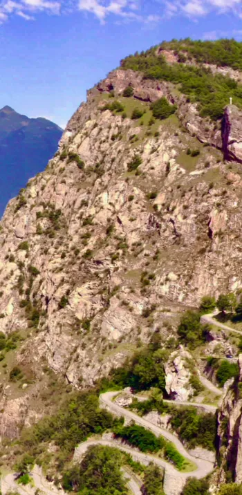Las curvas de Montvernier en el descenso del Col de Chaussy