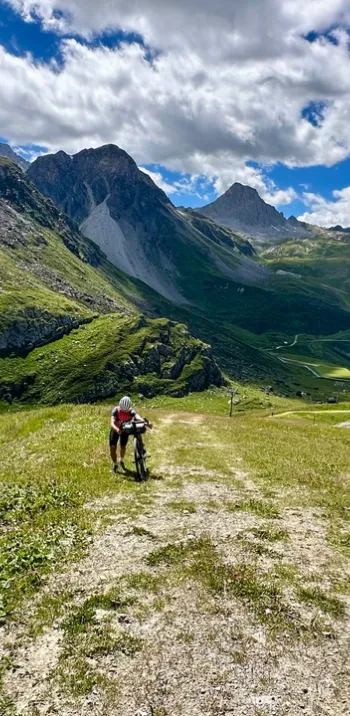 thomas2025-tignes.jpeg