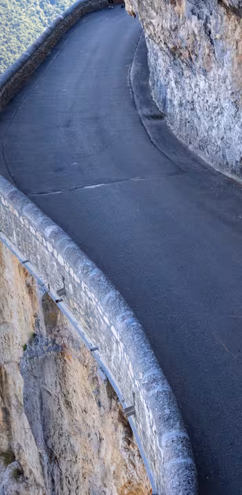 vertiginoso Combe Laval carretera Lionel Pascale ADT Drome.jpeg