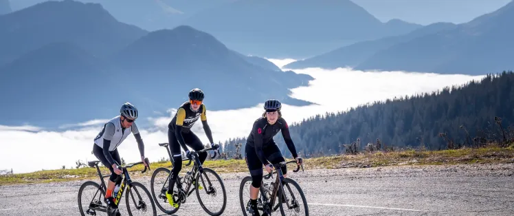 099-06112020-2020_IAM_CYCLOSPORTIFS_SEMNOZ SOMMET┬®Tristan Shu - Montañas de Annecy.jpg