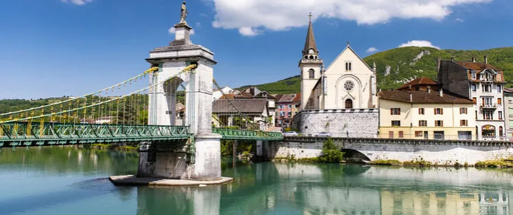 Seyssel et son pont sur le Rhône