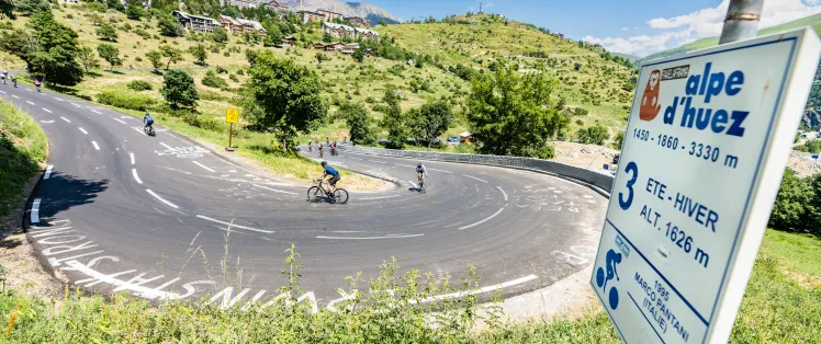 alpe-d'huez-montee-velo