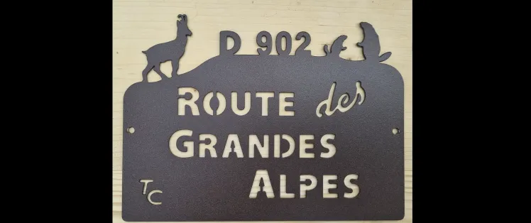 route des grandes alpes trophee des cols plaque