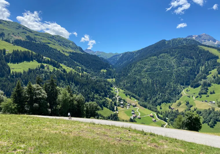 Areches y Valle hacia Saint Guerin
