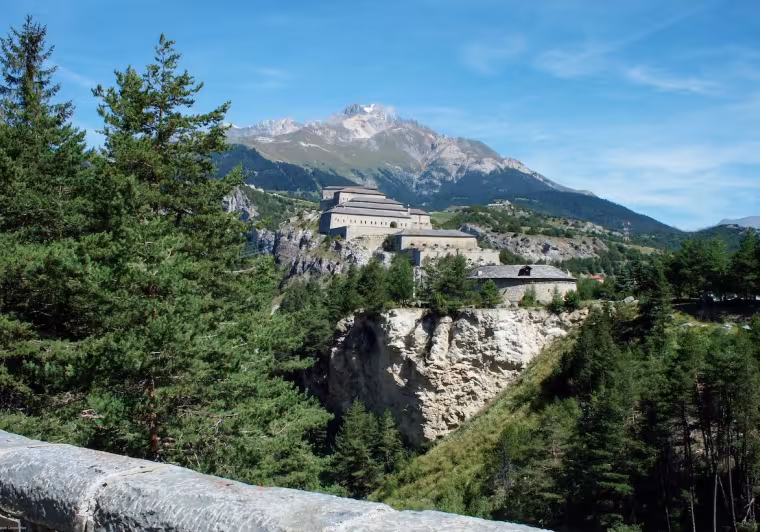 Fuerte Marie-Christine, uno de los 5 fuertes de la barrera del Esseillon