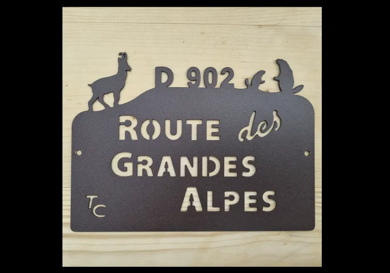route des grandes alpes trophee des cols plaque