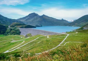 Presa y lago de Mont Cenis
