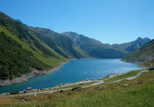 Presa y lago de la Grand'Maison
