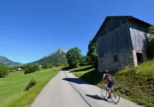 Variante 1: Le Grand-Bornand - Annecy - Lescheraines - Albertville - Beaufort-sur-Doron