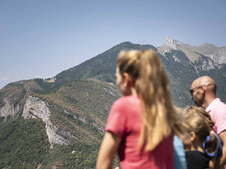 Verano en torno a las fuentes del lago de Annecy